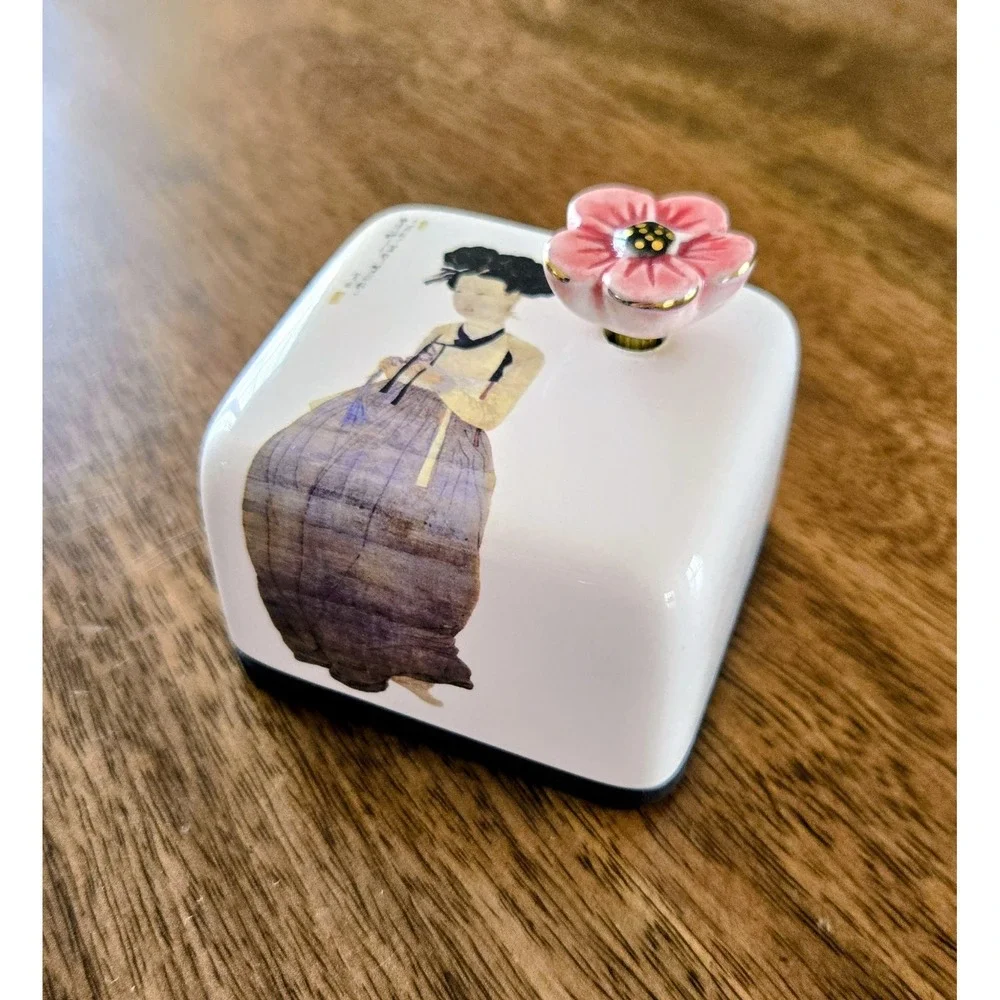 Moony Orgel Arirang Music Box Korea Signed Handmade/Painted Cherry Blossom 3D